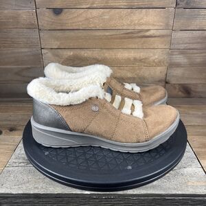 Bzees Golden Ankle Bootie Womens Sz 6.5M Slip On Faux Fur Lightweight Comfort